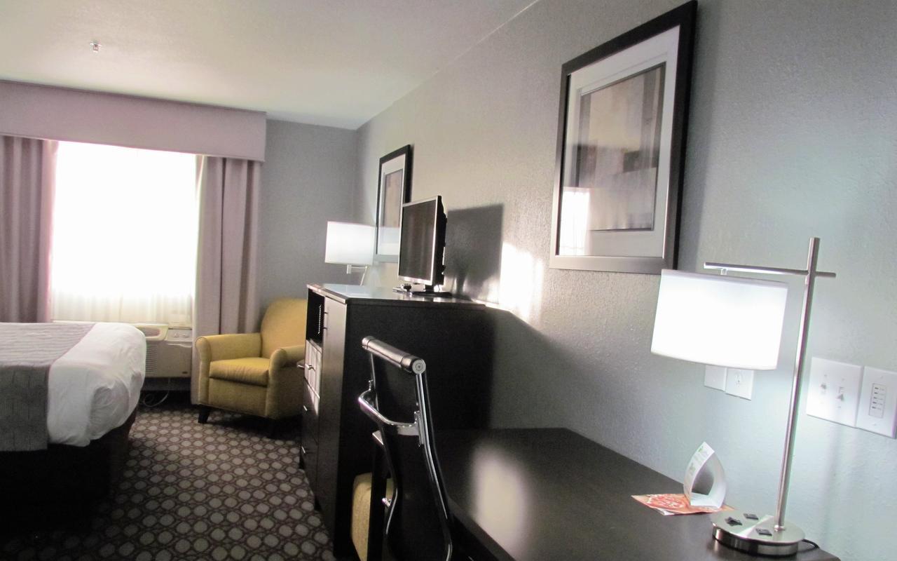 Oak Hill Inn & Suites Canton Екстериор снимка