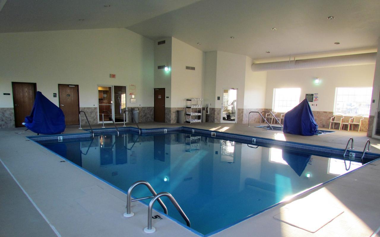 Oak Hill Inn & Suites Canton Екстериор снимка
