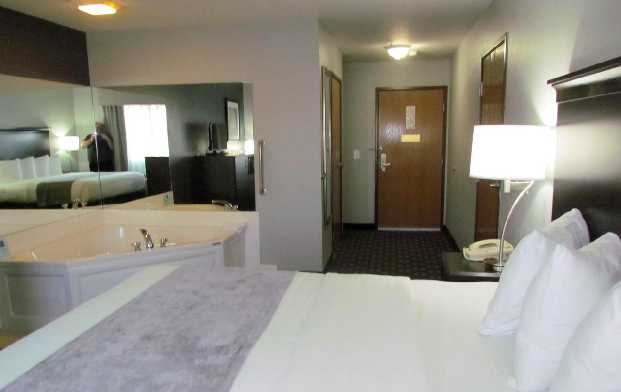 Oak Hill Inn & Suites Canton Екстериор снимка
