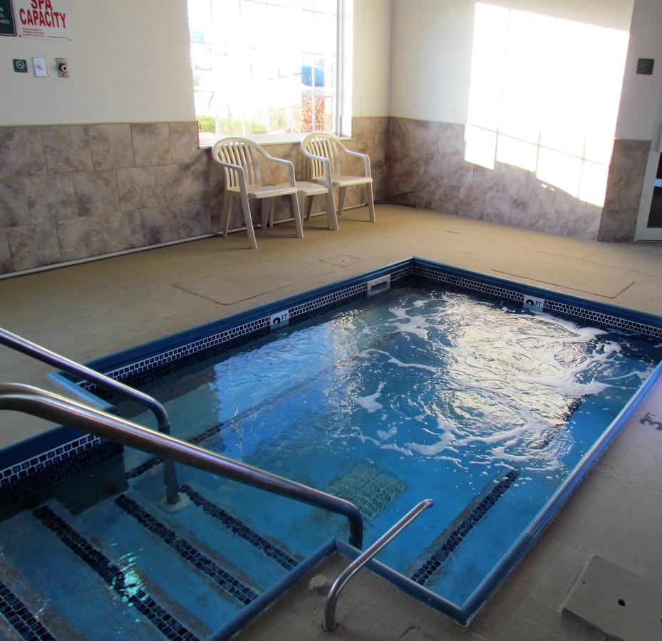 Oak Hill Inn & Suites Canton Екстериор снимка