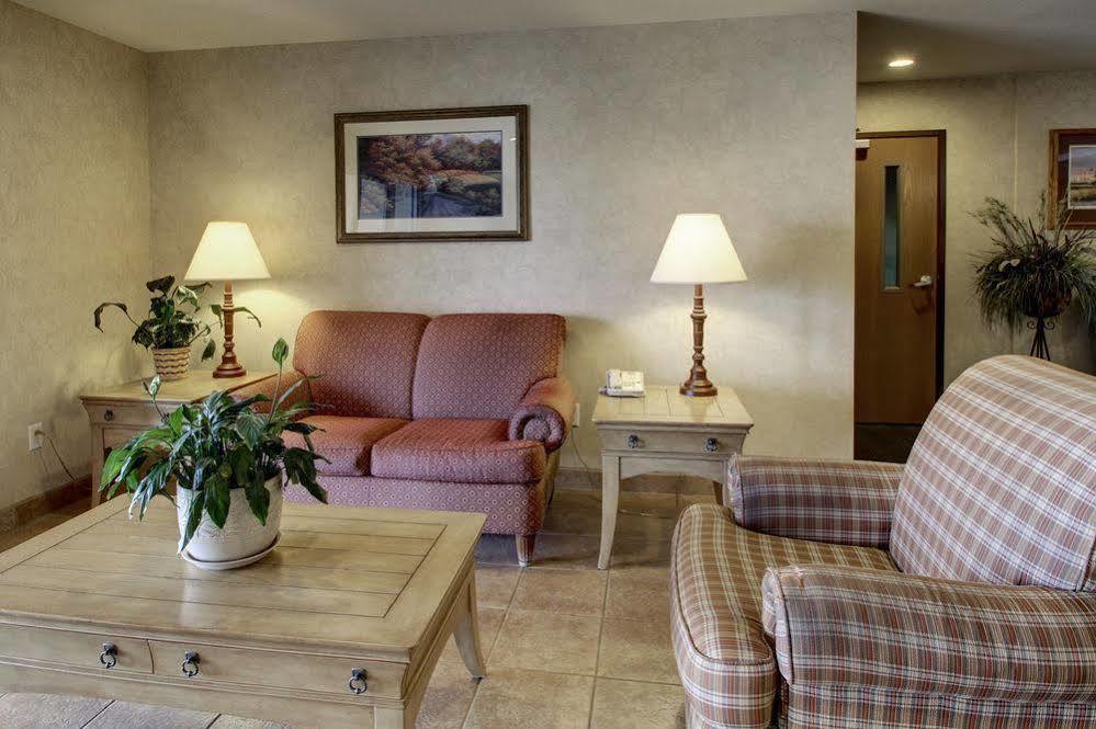 Oak Hill Inn & Suites Canton Екстериор снимка